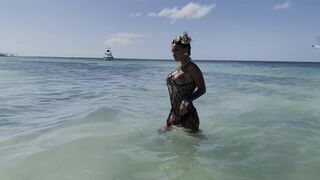  Monika Fox Swims Naked Underwater. Peeing - POV tits