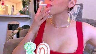  Kira Kosarin Sizzling - Bday TikTok - POV tits